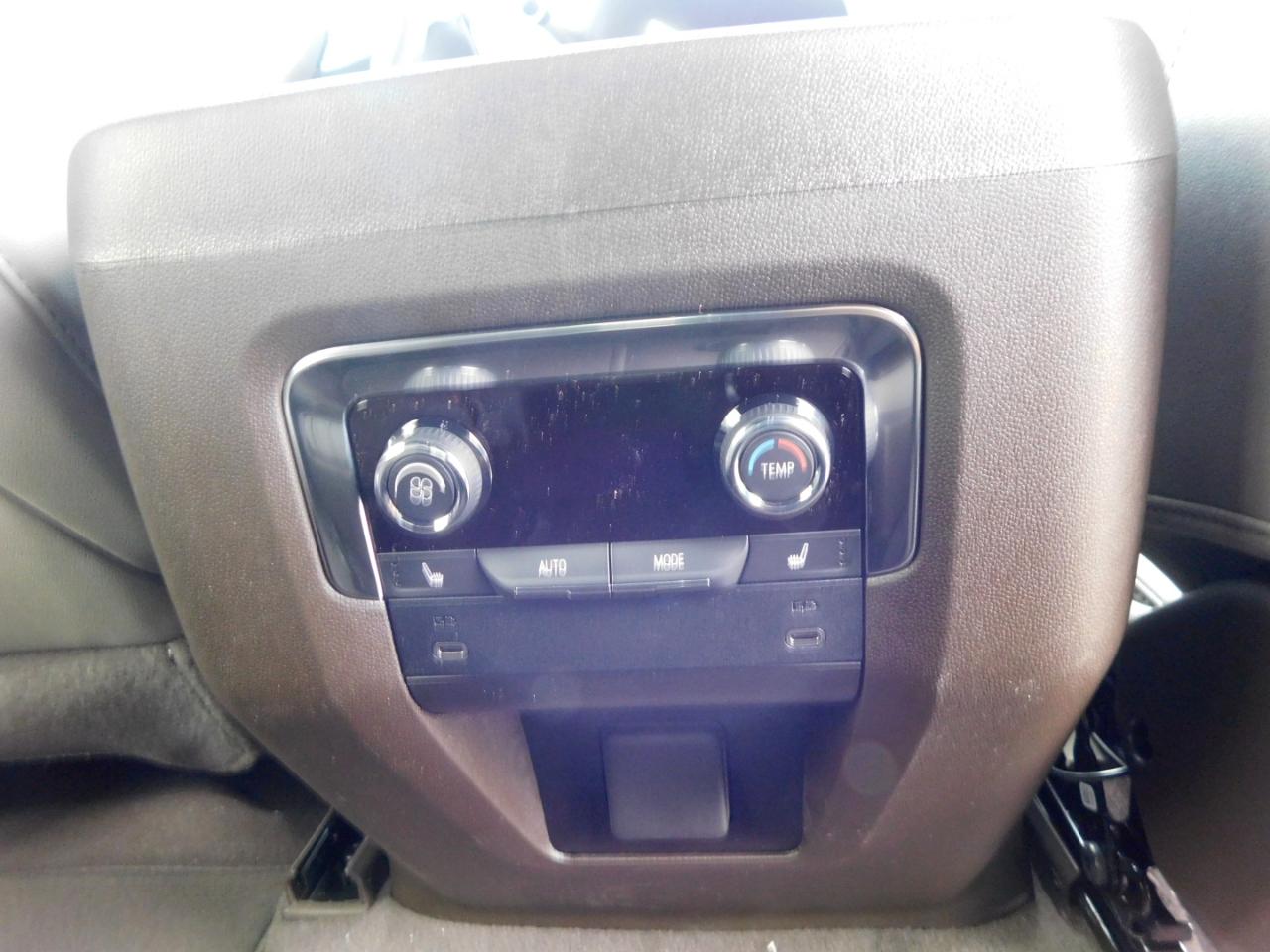 Chevrolet Tahoe 2WD 4dr LT 2026