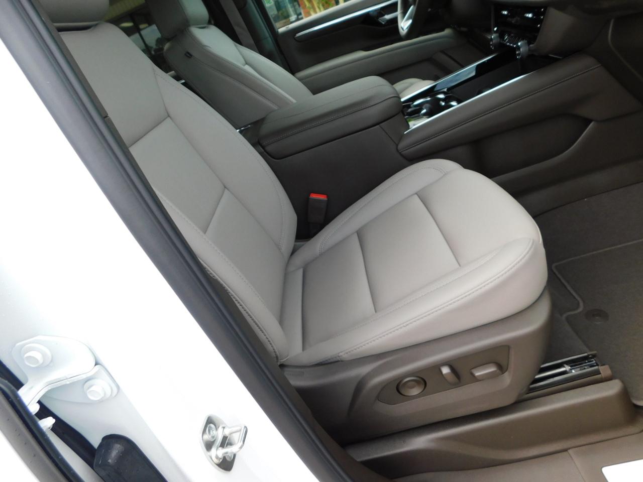 Chevrolet Tahoe 2WD 4dr LT 2026