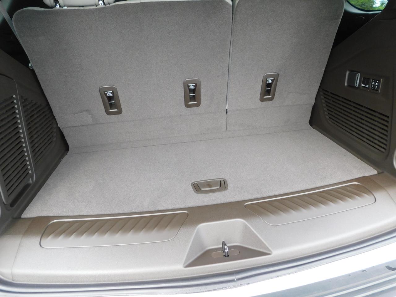 Chevrolet Tahoe 2WD 4dr LT 2026