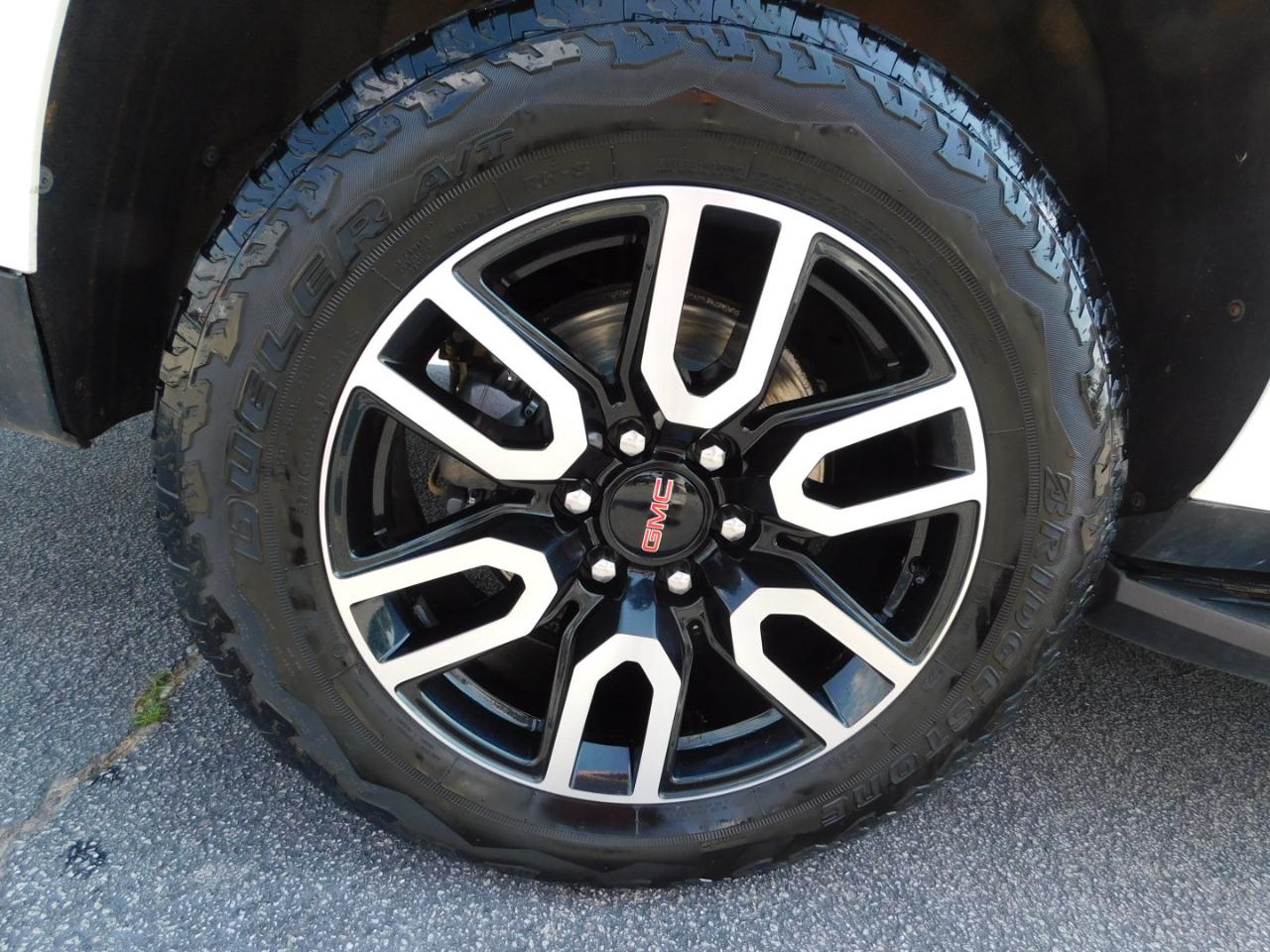 GMC Yukon XL 4WD 4dr AT4 2021