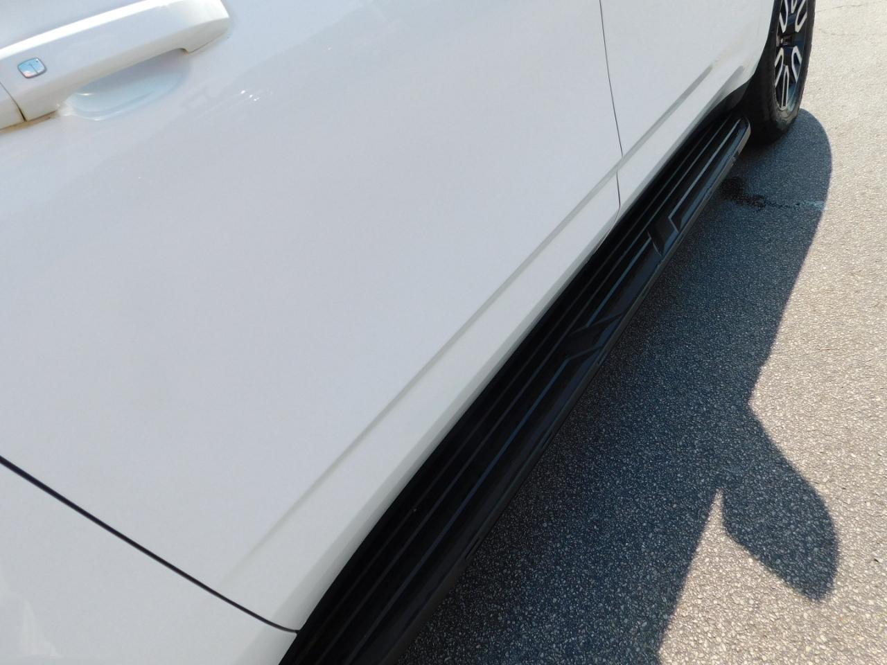 GMC Yukon XL 4WD 4dr AT4 2021