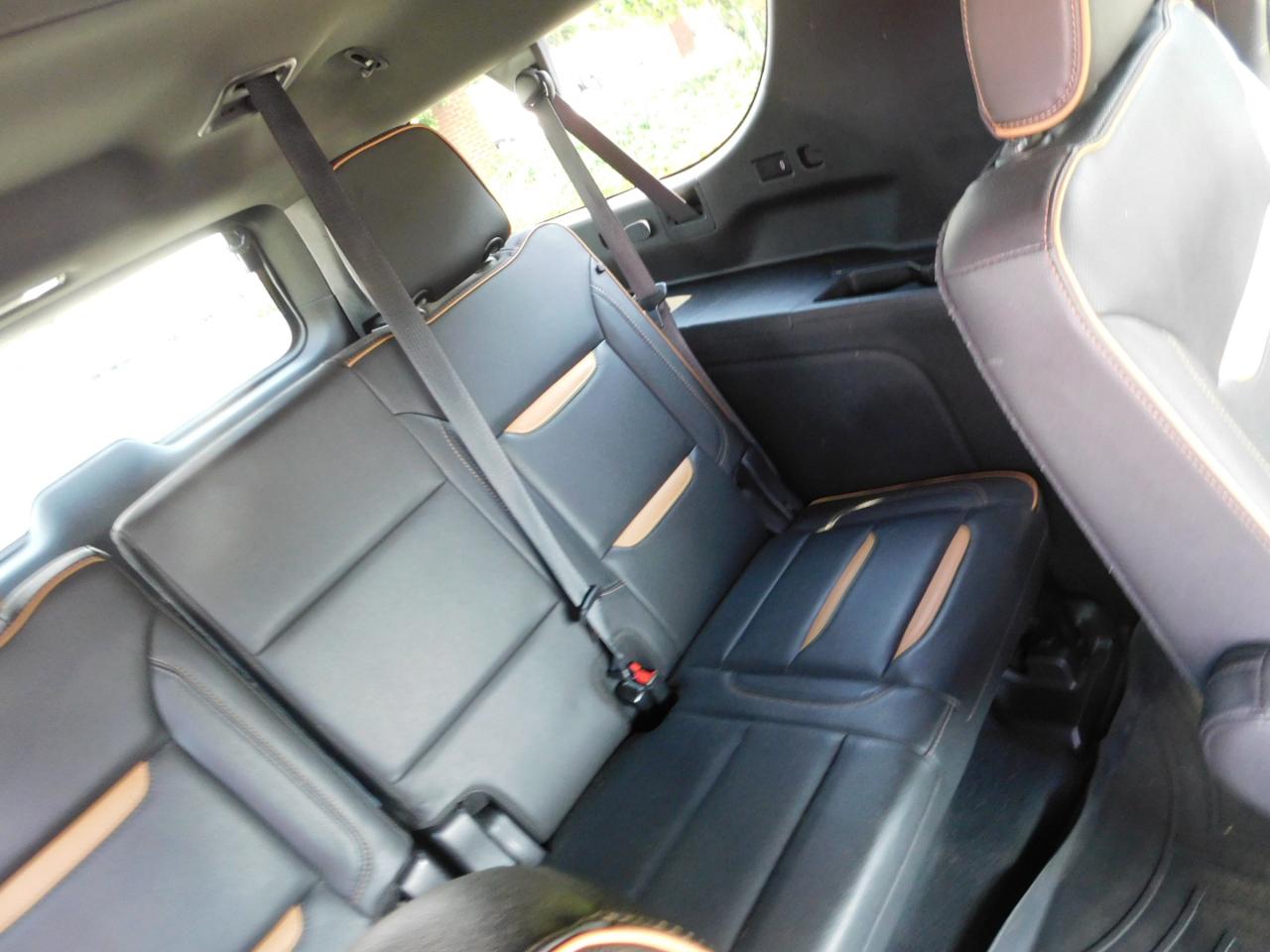 GMC Yukon XL 4WD 4dr AT4 2021