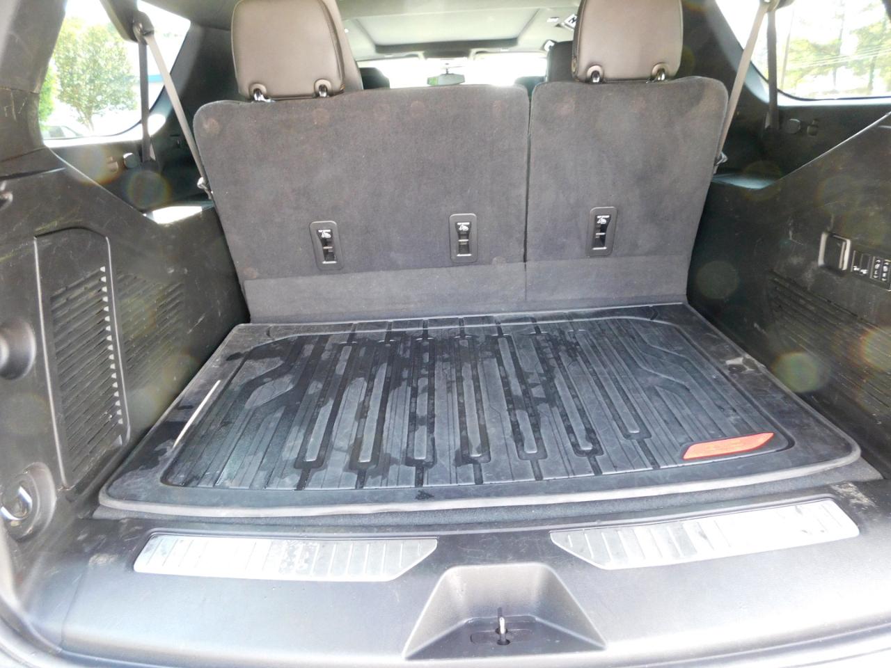 GMC Yukon XL 4WD 4dr AT4 2021