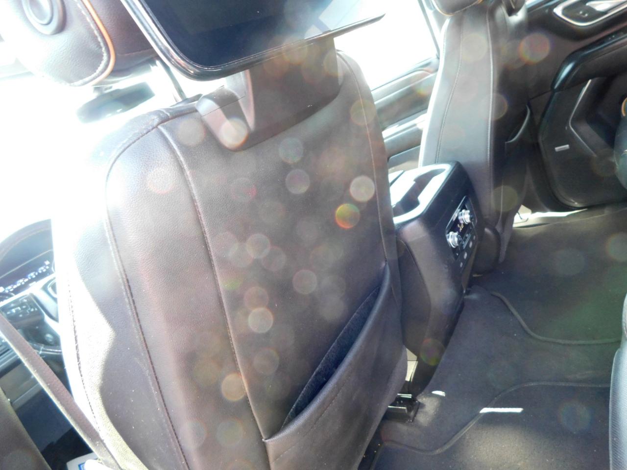 GMC Yukon XL 4WD 4dr AT4 2021