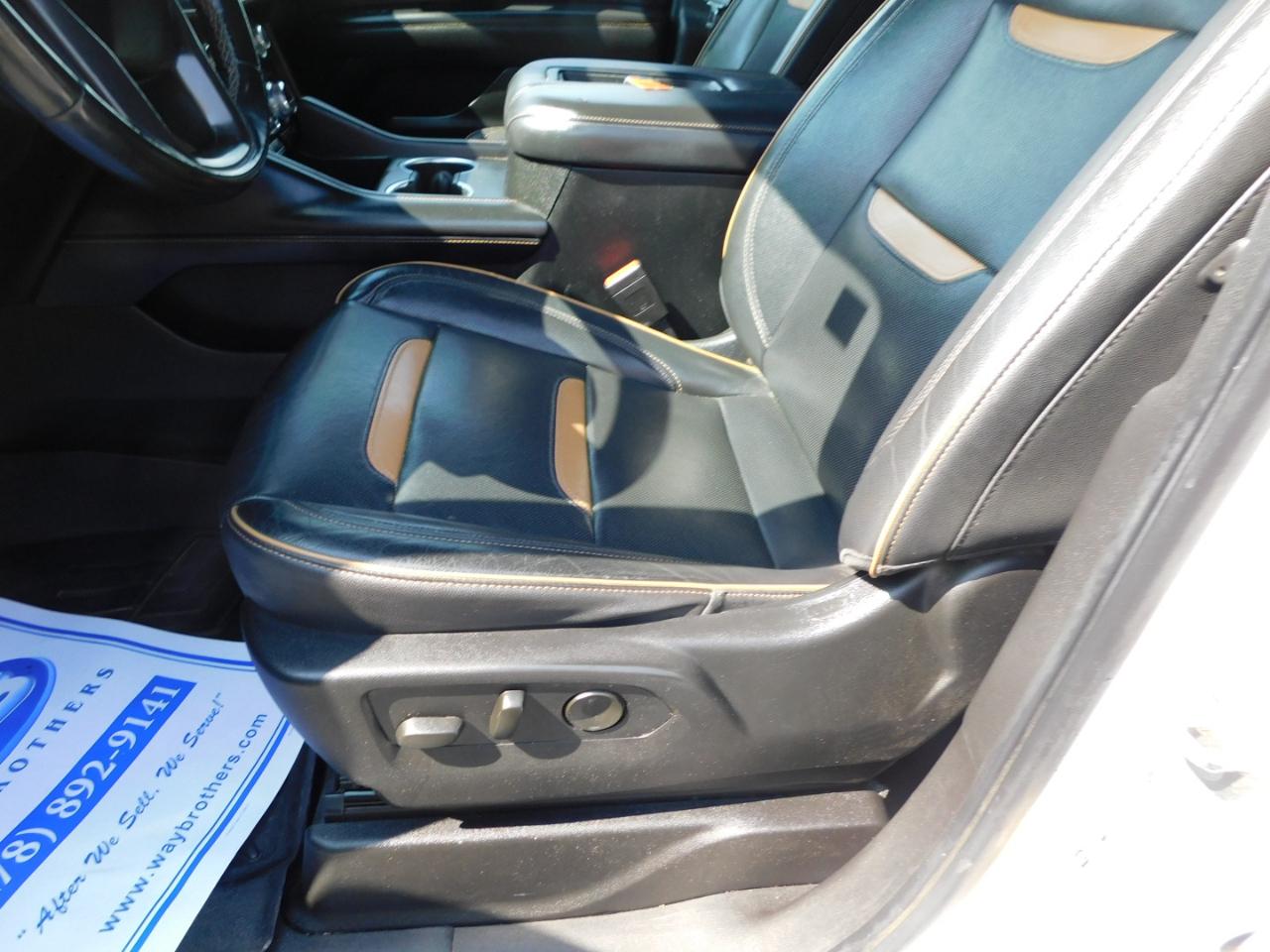 GMC Yukon XL 4WD 4dr AT4 2021