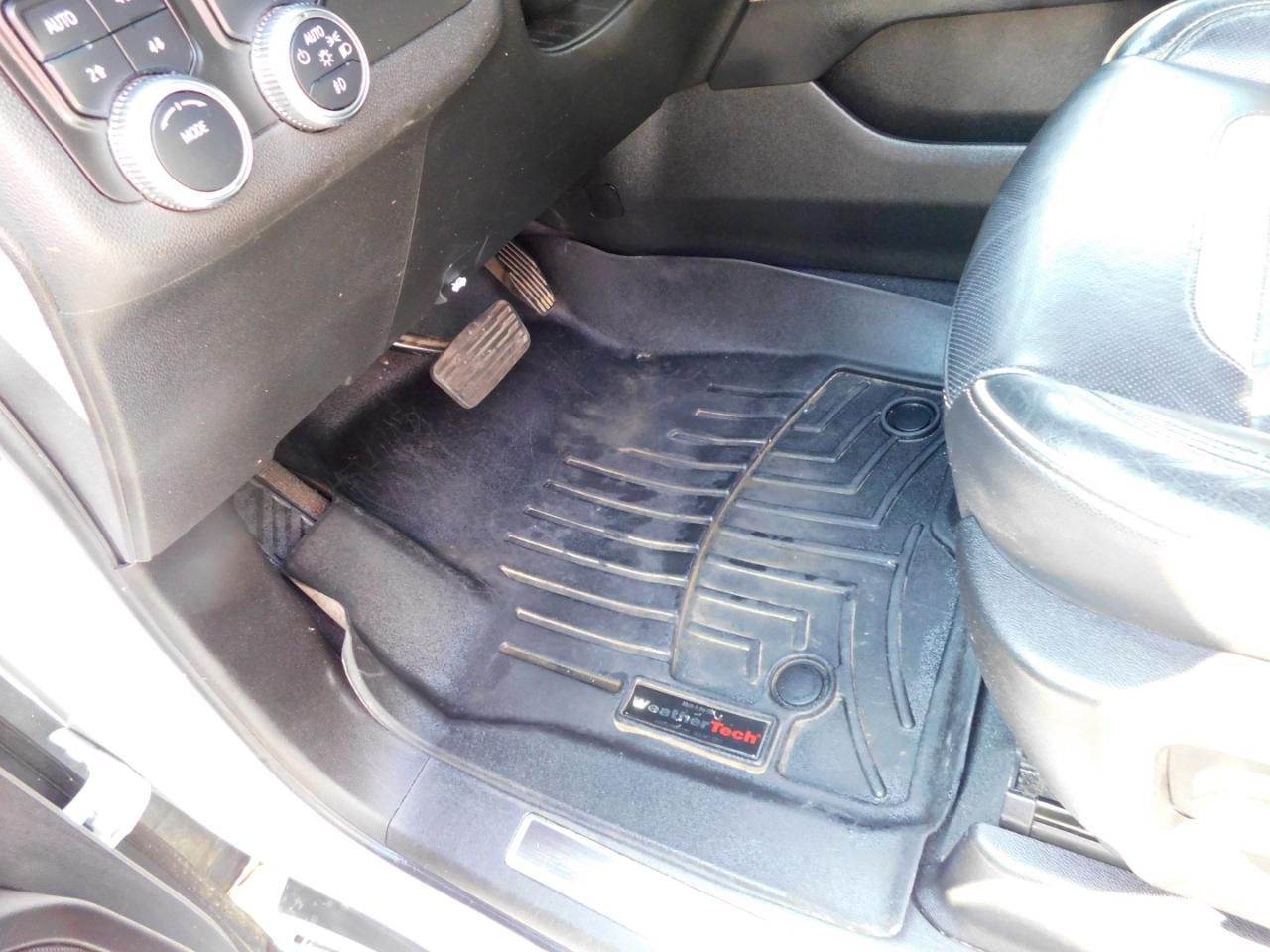 GMC Yukon XL 4WD 4dr AT4 2021