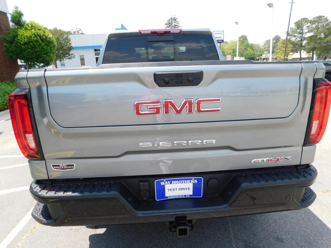 GMC Sierra 1500 4WD Crew Cab 147" AT4X 2026