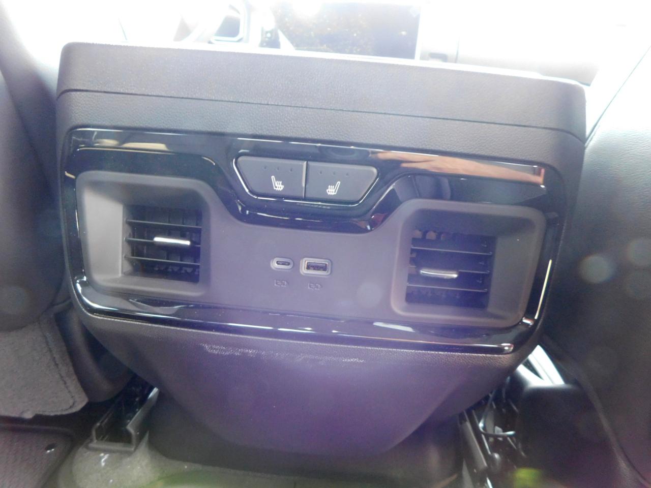 GMC Sierra 1500 4WD Crew Cab 147" AT4X 2026