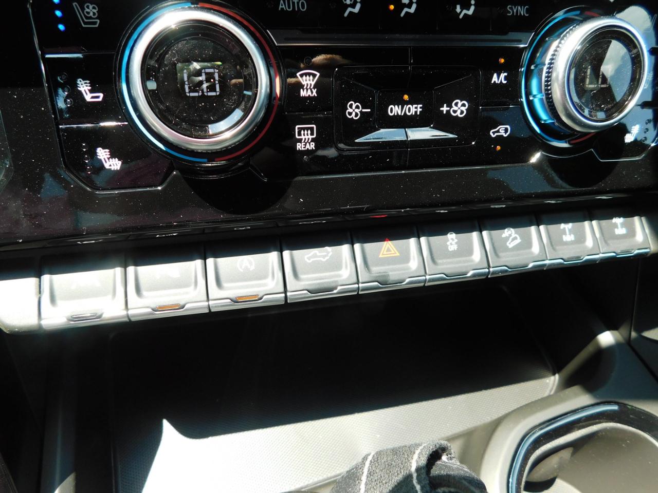 GMC Sierra 1500 4WD Crew Cab 147" AT4X 2026