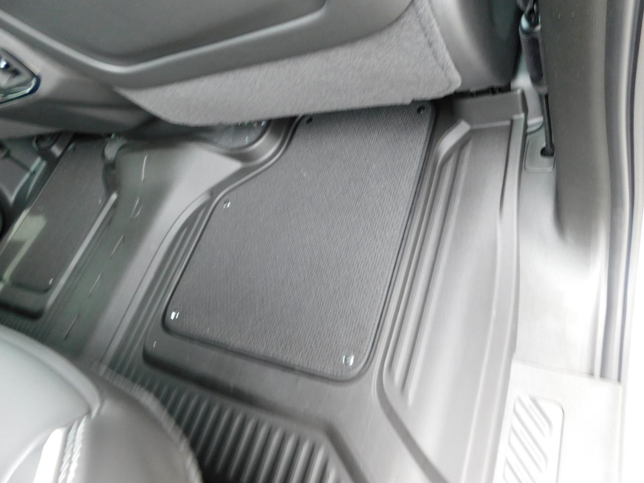 GMC Sierra 1500 4WD Crew Cab 147" AT4X 2026