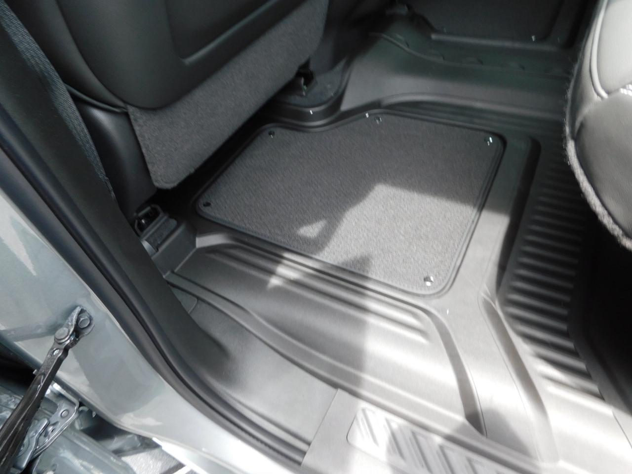GMC Sierra 1500 4WD Crew Cab 147" AT4X 2026