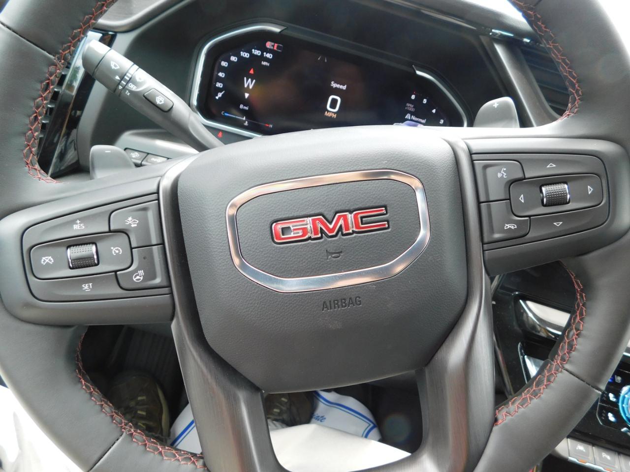 GMC Sierra 1500 4WD Crew Cab 147" AT4X 2026