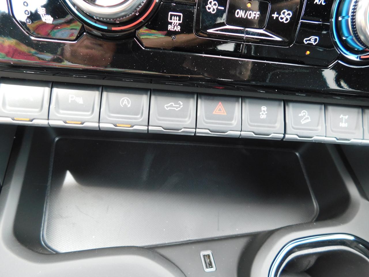 GMC Sierra 1500 4WD Crew Cab 147" AT4X 2026