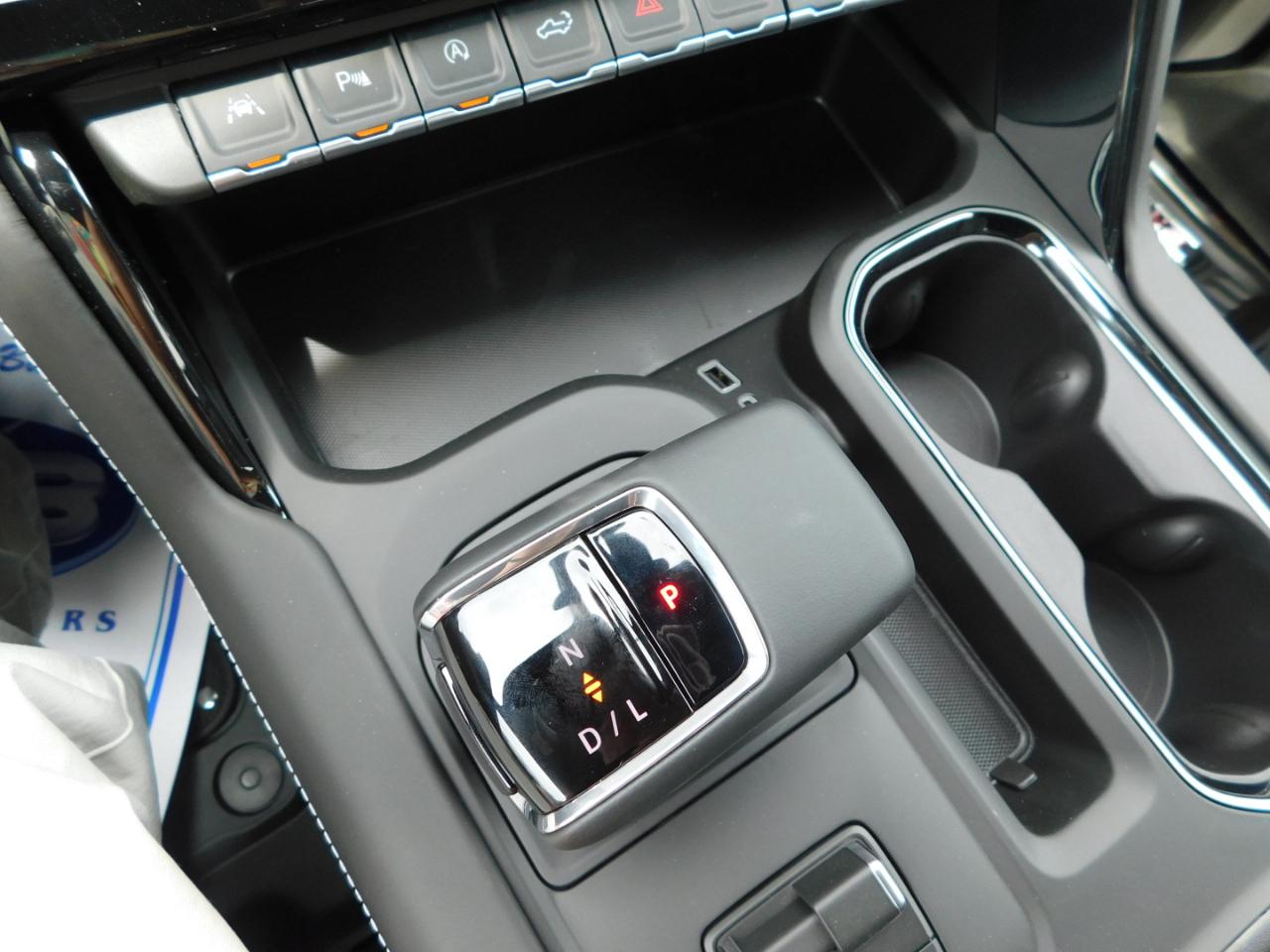 GMC Sierra 1500 4WD Crew Cab 147" AT4X 2026