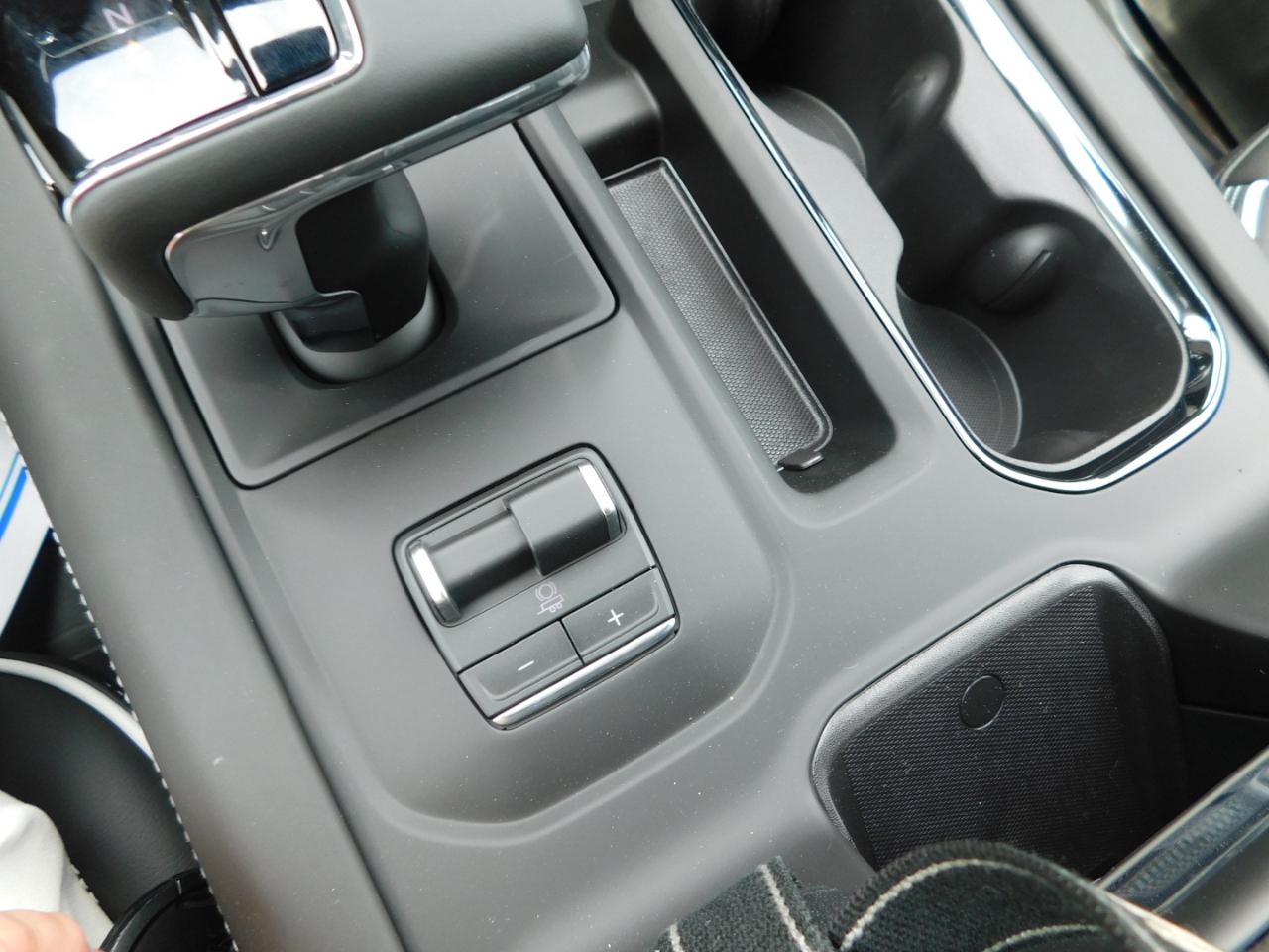 GMC Sierra 1500 4WD Crew Cab 147" AT4X 2026