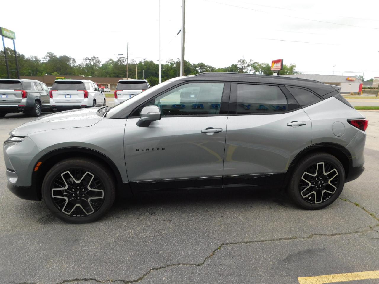 Chevrolet Blazer FWD 4dr RS 2026
