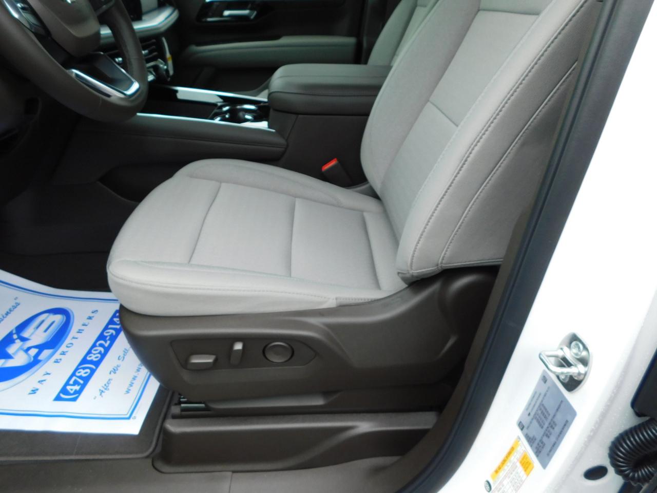 Chevrolet Tahoe 2WD 4dr LS 2026