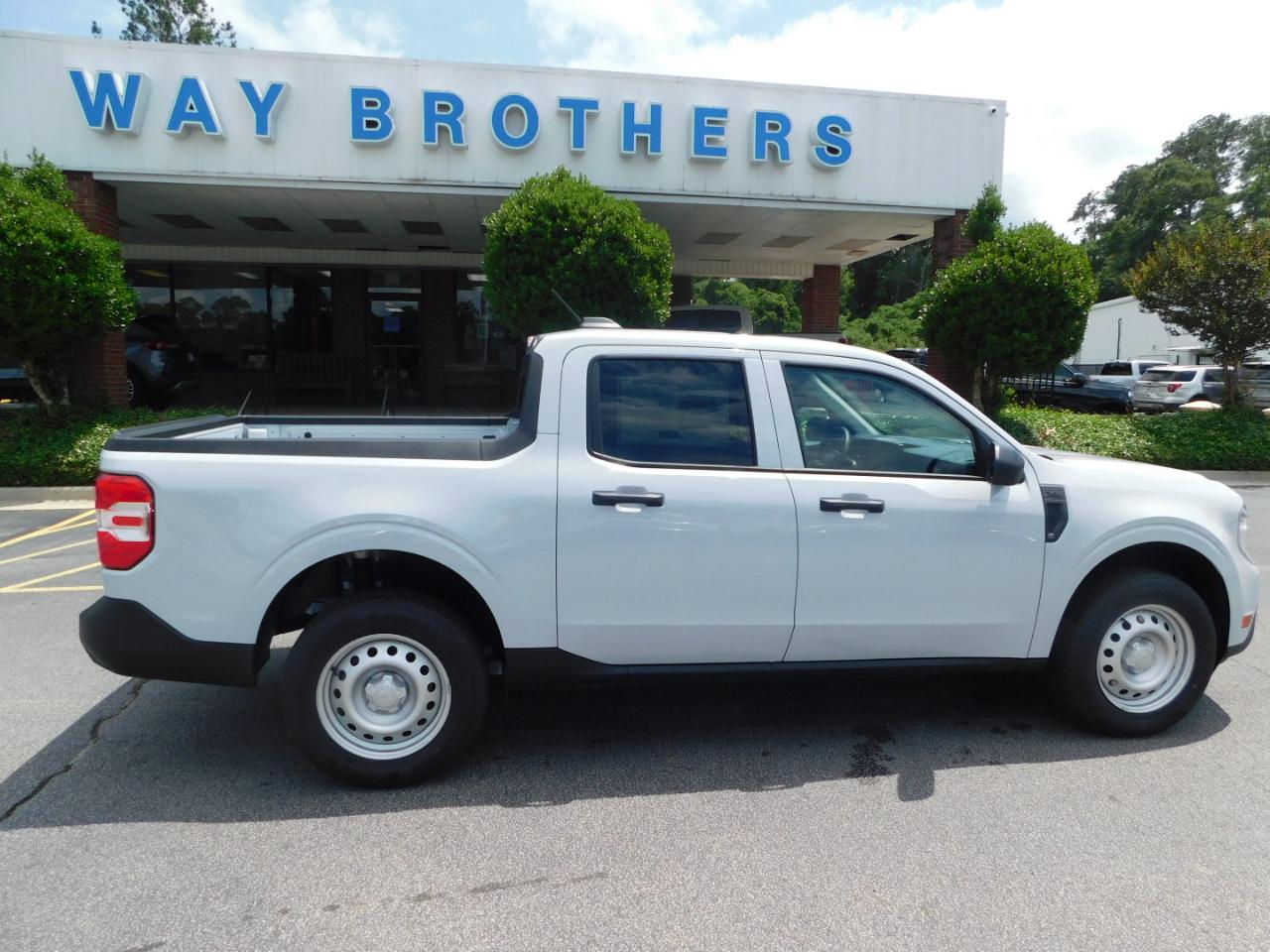 2026 Ford Maverick XL FWD SUPERCREW