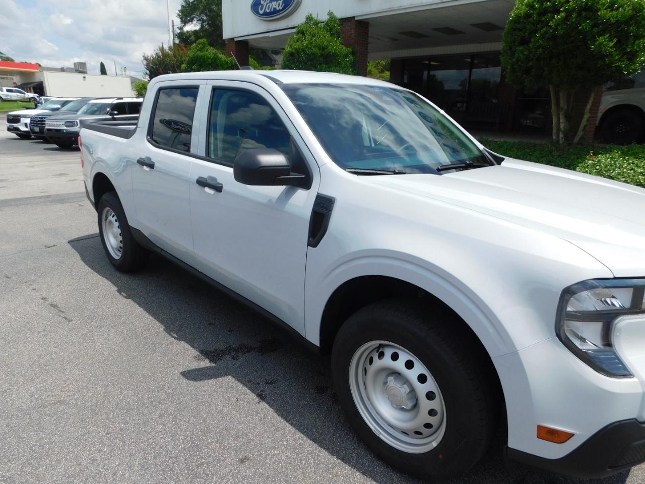 Ford Maverick XL FWD SuperCrew 2026