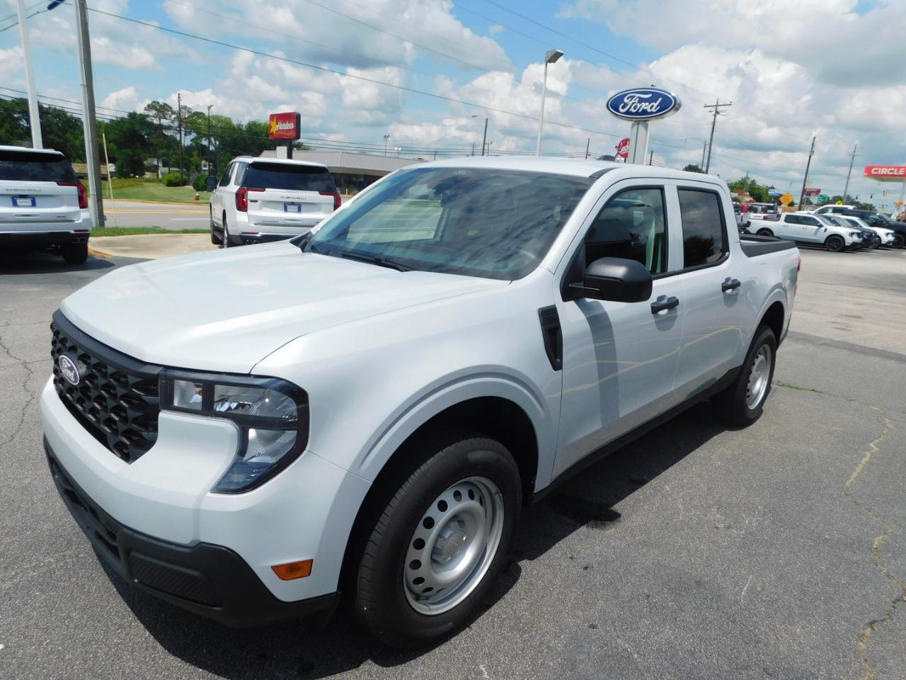 Ford Maverick XL FWD SuperCrew 2026