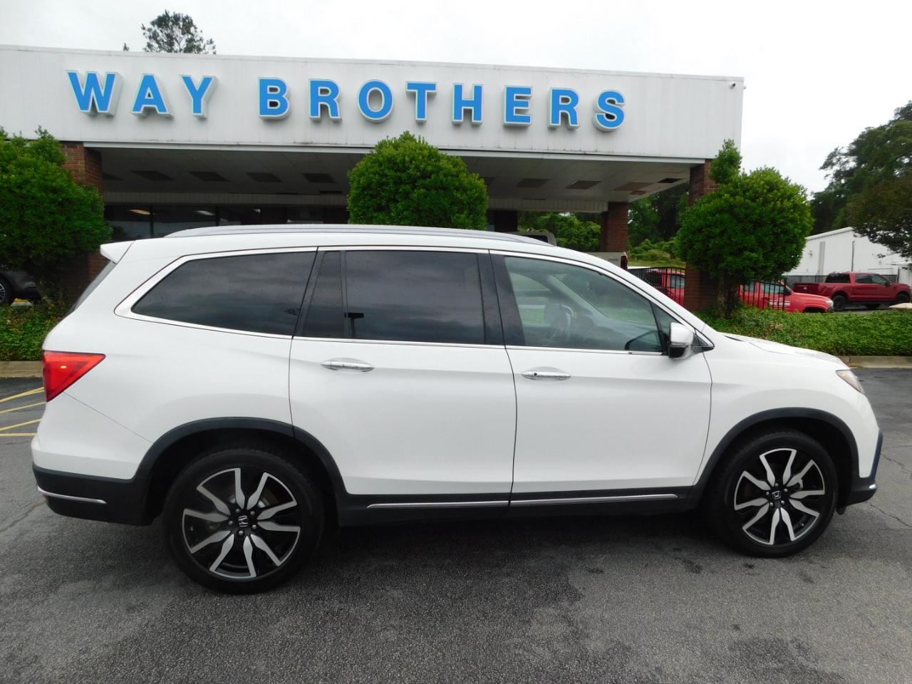 Honda Pilot Touring 7-Passenger AWD 2022