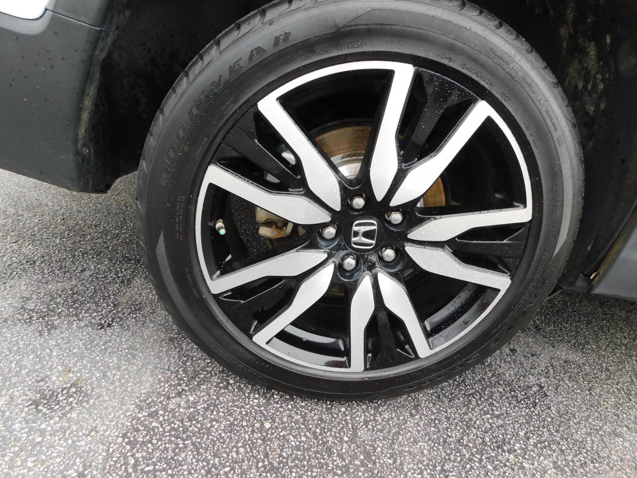 Honda Pilot Touring 7-Passenger AWD 2022