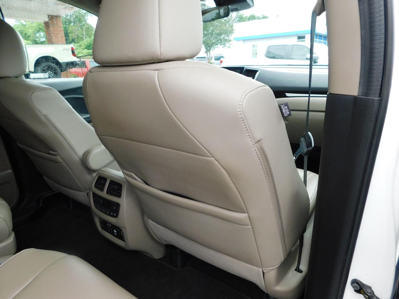 Honda Pilot Touring 7-Passenger AWD 2022