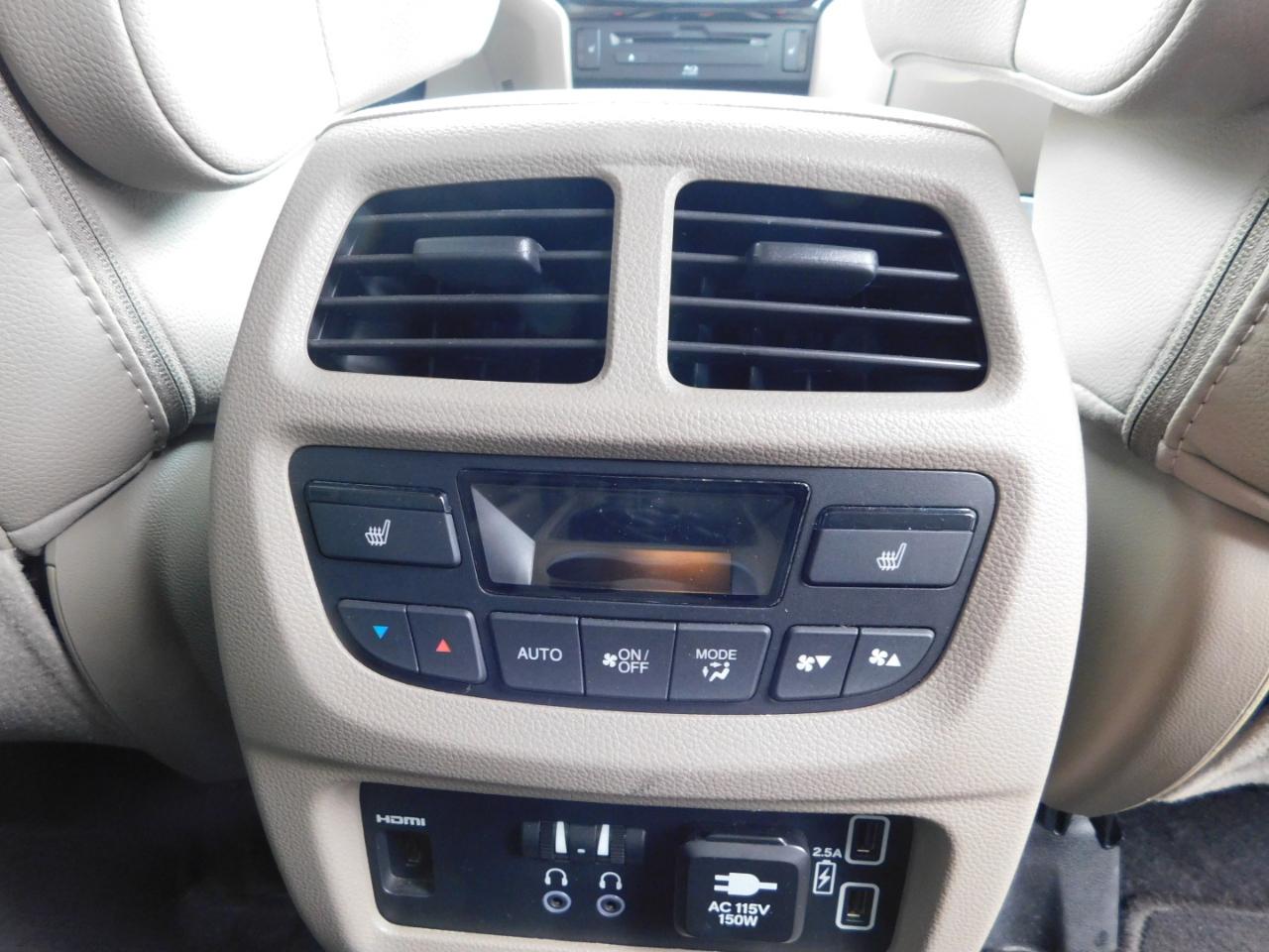 Honda Pilot Touring 7-Passenger AWD 2022