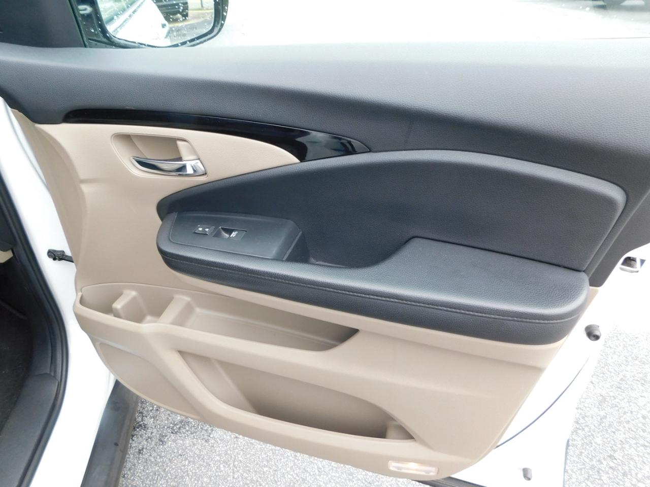 Honda Pilot Touring 7-Passenger AWD 2022