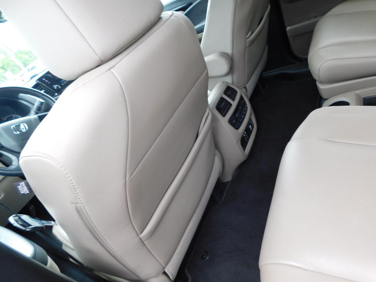 Honda Pilot Touring 7-Passenger AWD 2022