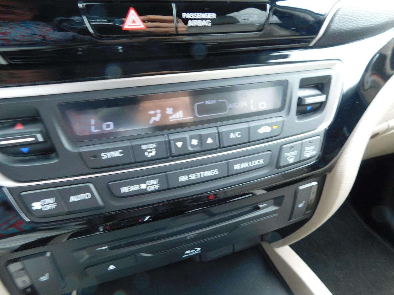 Honda Pilot Touring 7-Passenger AWD 2022