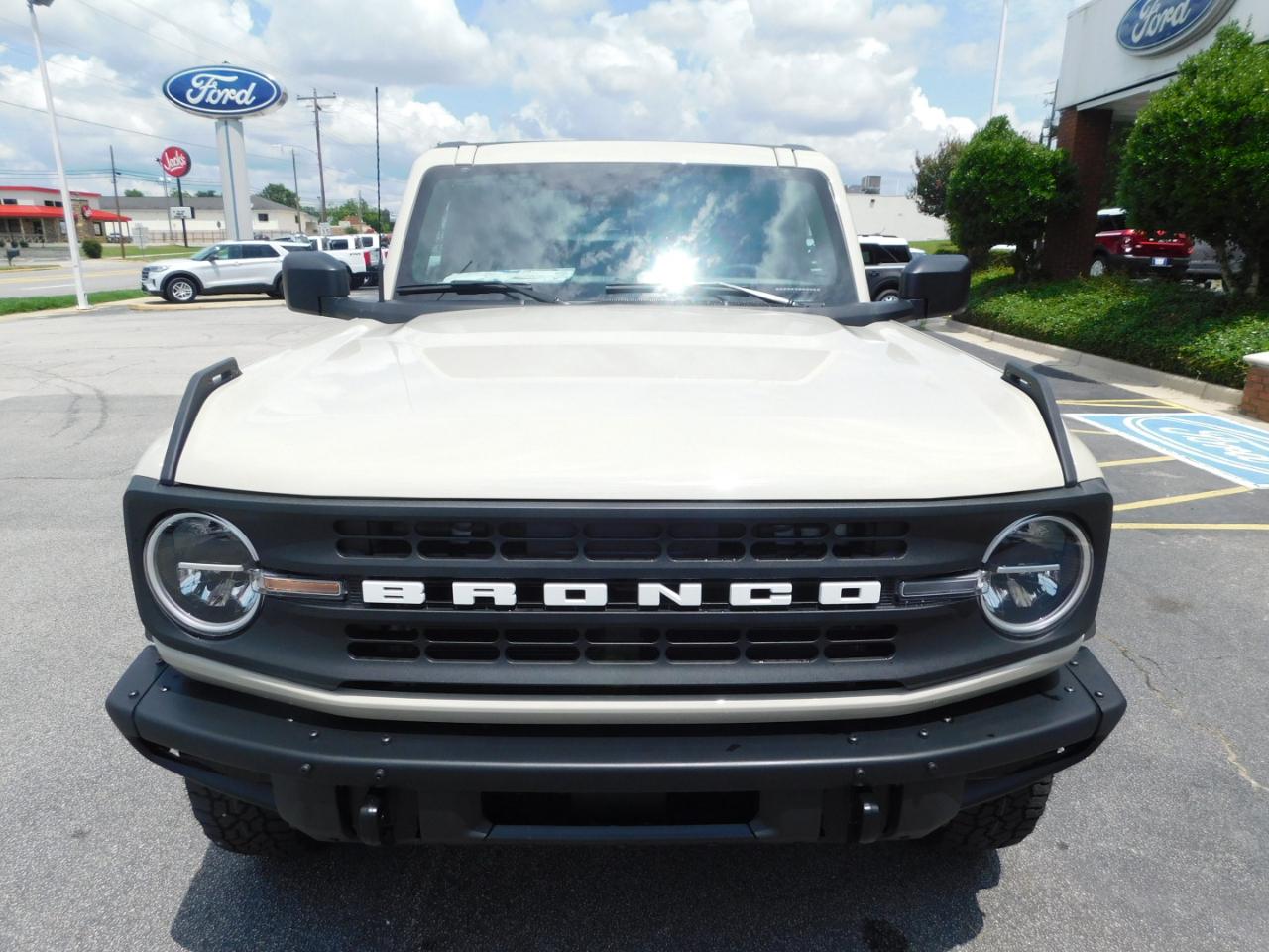 Ford Bronco  2026