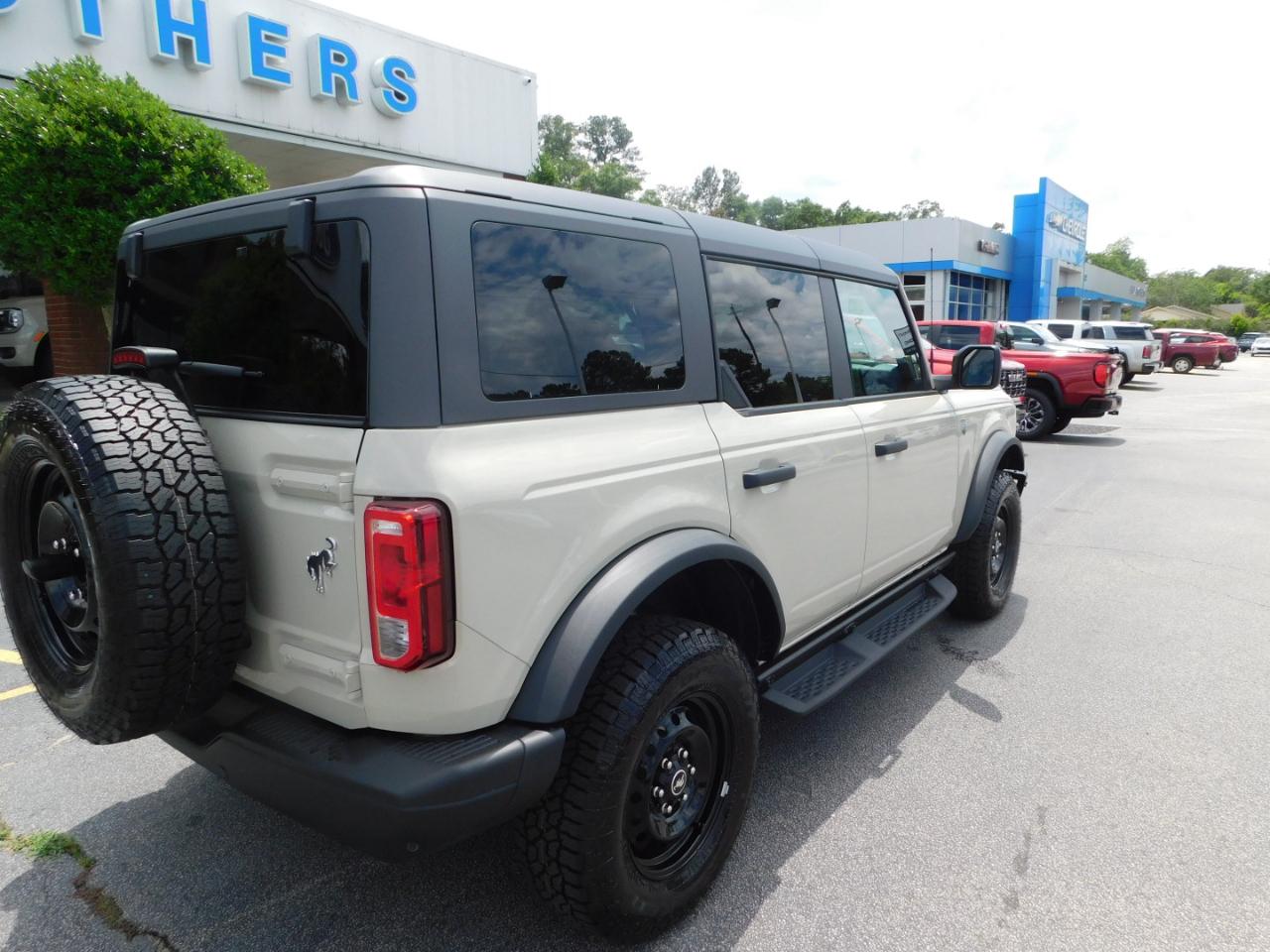 Ford Bronco  2026