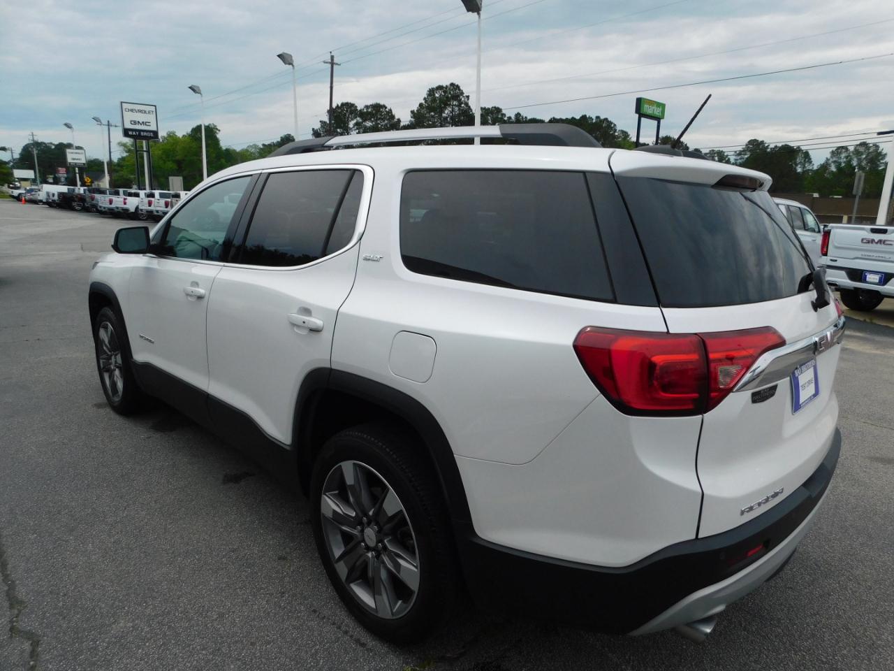 GMC Acadia FWD 4dr SLT w/SLT-2 2018