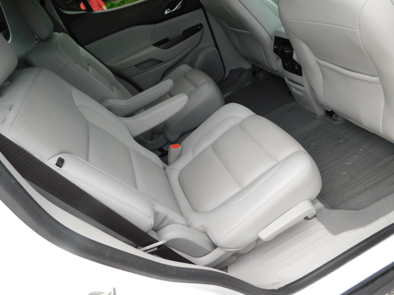 GMC Acadia FWD 4dr SLT w/SLT-2 2018