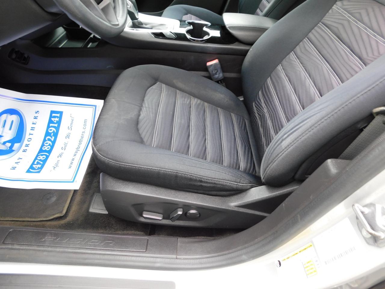 Ford Fusion 4dr Sdn SE FWD 2016