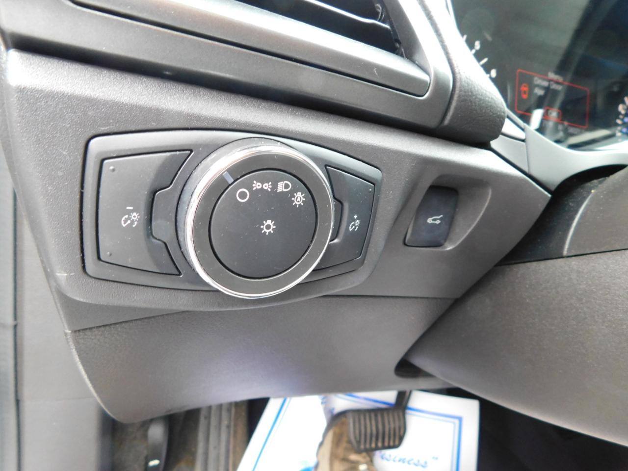 Ford Fusion 4dr Sdn SE FWD 2016