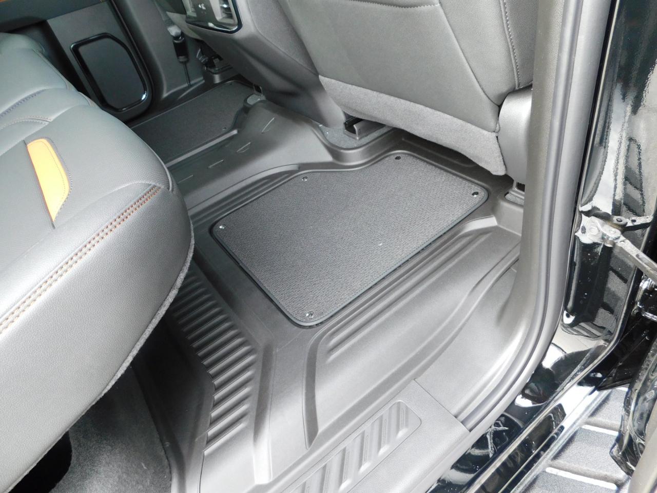 GMC Sierra 1500 4WD Crew Cab 147" AT4 2026