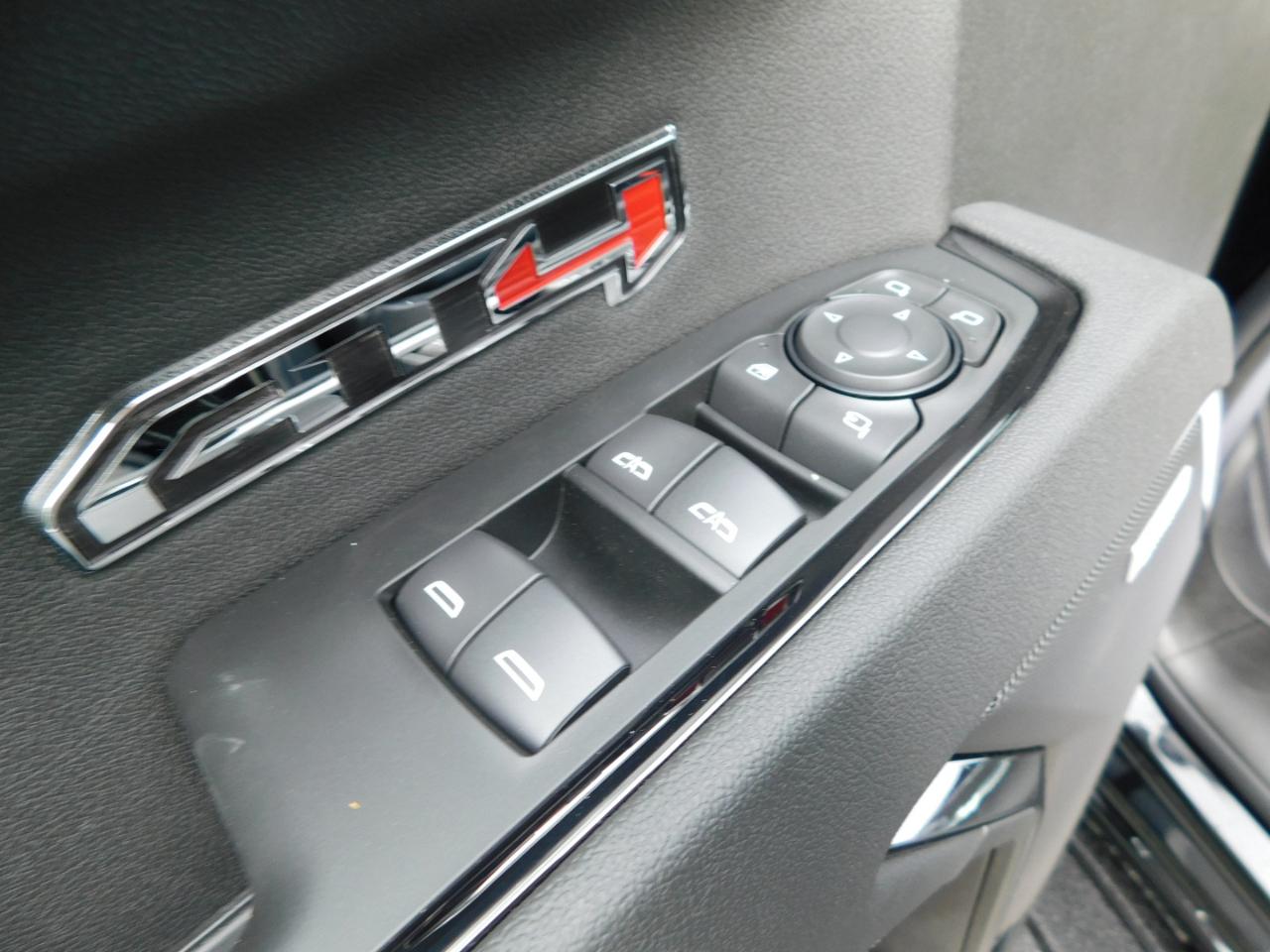 GMC Sierra 1500 4WD Crew Cab 147" AT4 2026