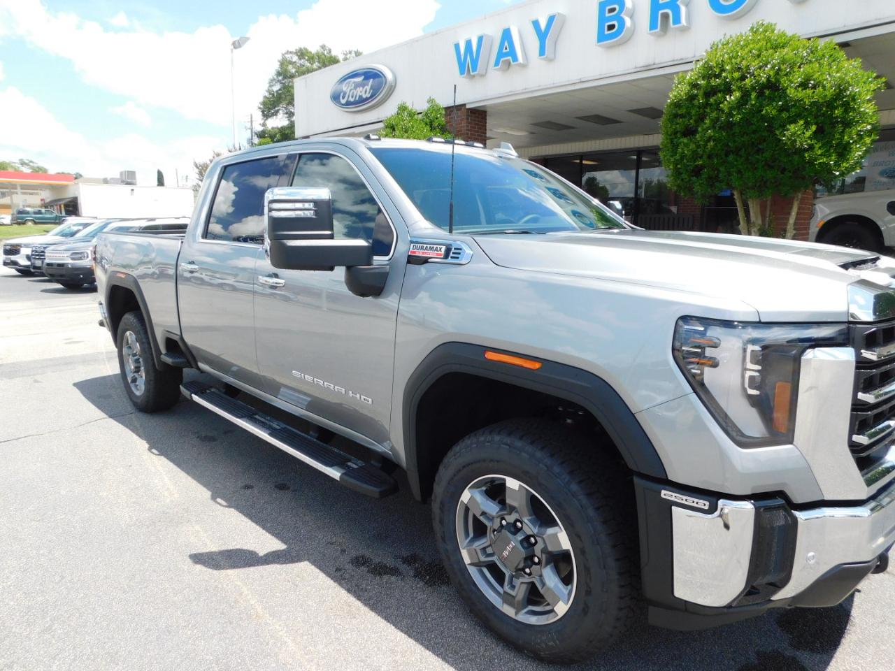 GMC Sierra 2500HD 4WD Crew Cab 159" SLT 2026