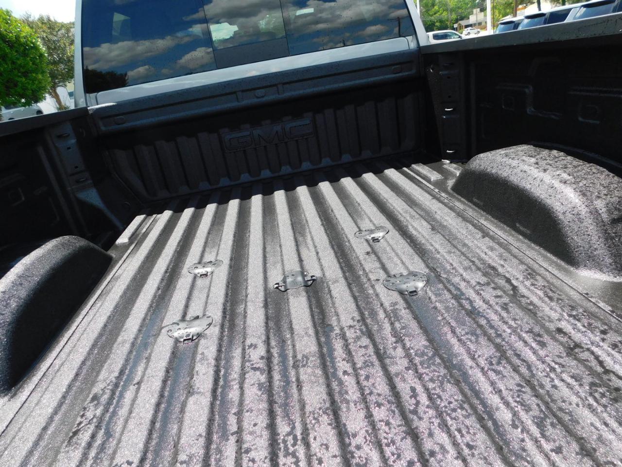 GMC Sierra 2500HD 4WD Crew Cab 159" SLT 2026
