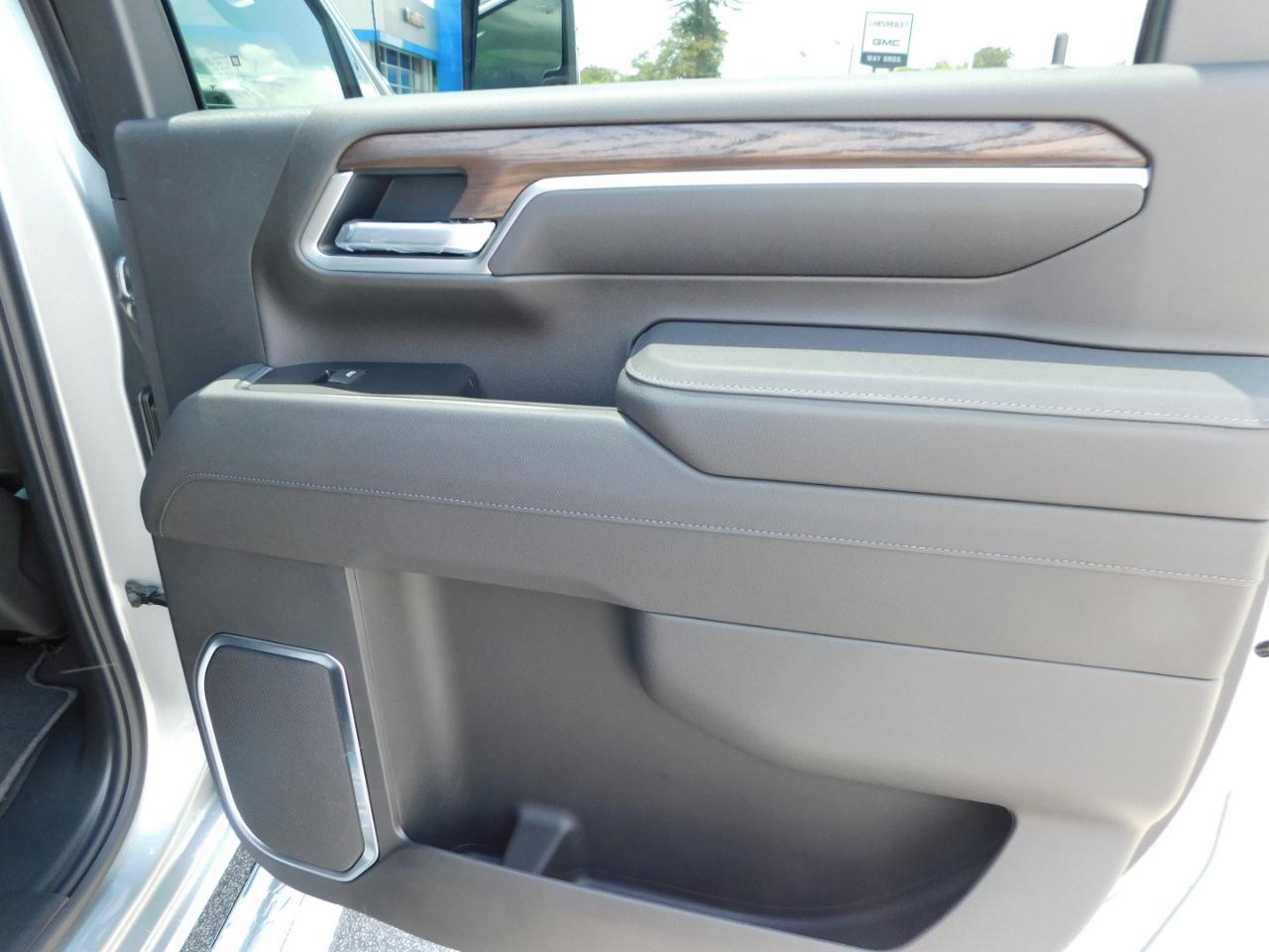 GMC Sierra 2500HD 4WD Crew Cab 159" SLT 2026