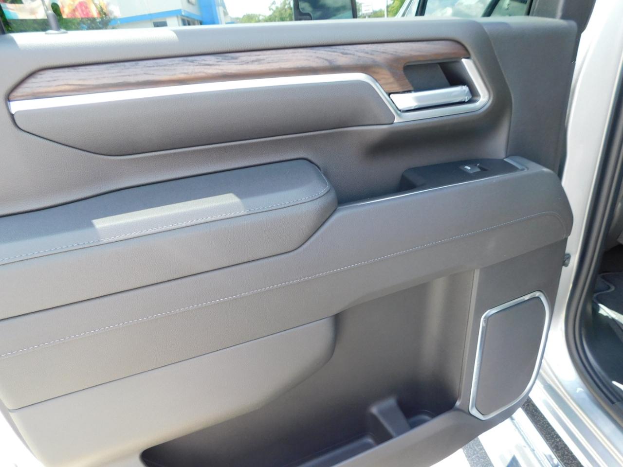 GMC Sierra 2500HD 4WD Crew Cab 159" SLT 2026