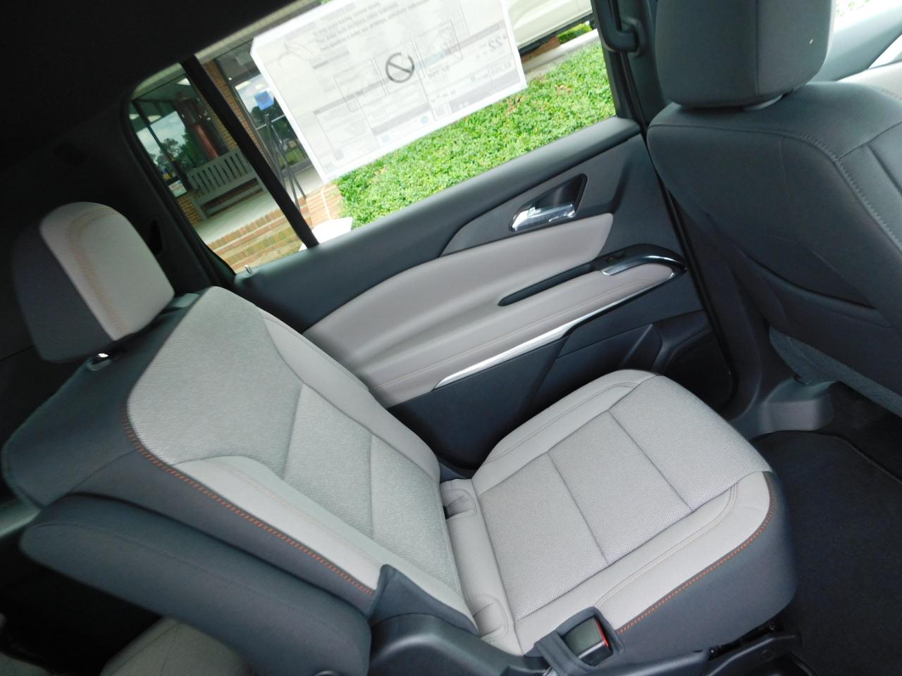 Chevrolet Traverse FWD 4dr LT w/1LT 2026