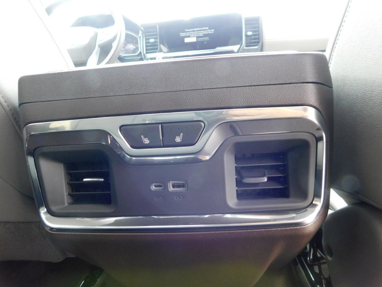 GMC Sierra 1500 4WD Crew Cab 147" SLT 2026