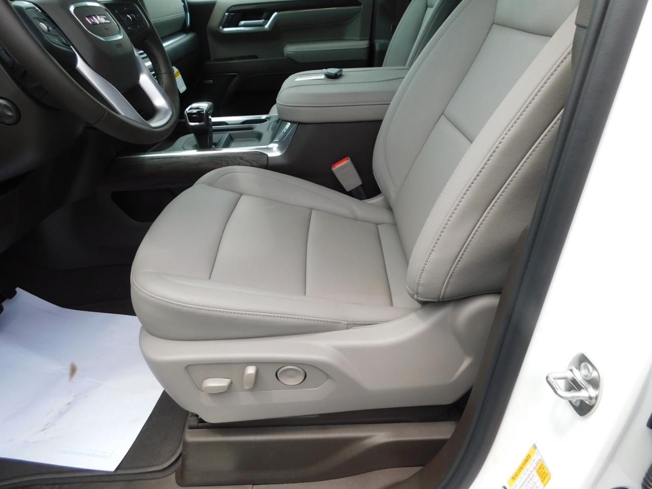 GMC Sierra 1500 4WD Crew Cab 147" SLT 2026