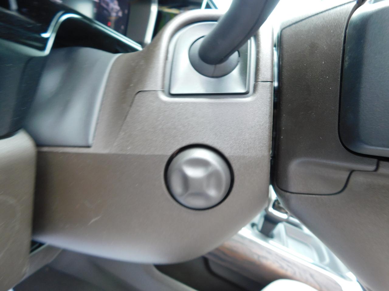 GMC Sierra 1500 4WD Crew Cab 147" SLT 2026