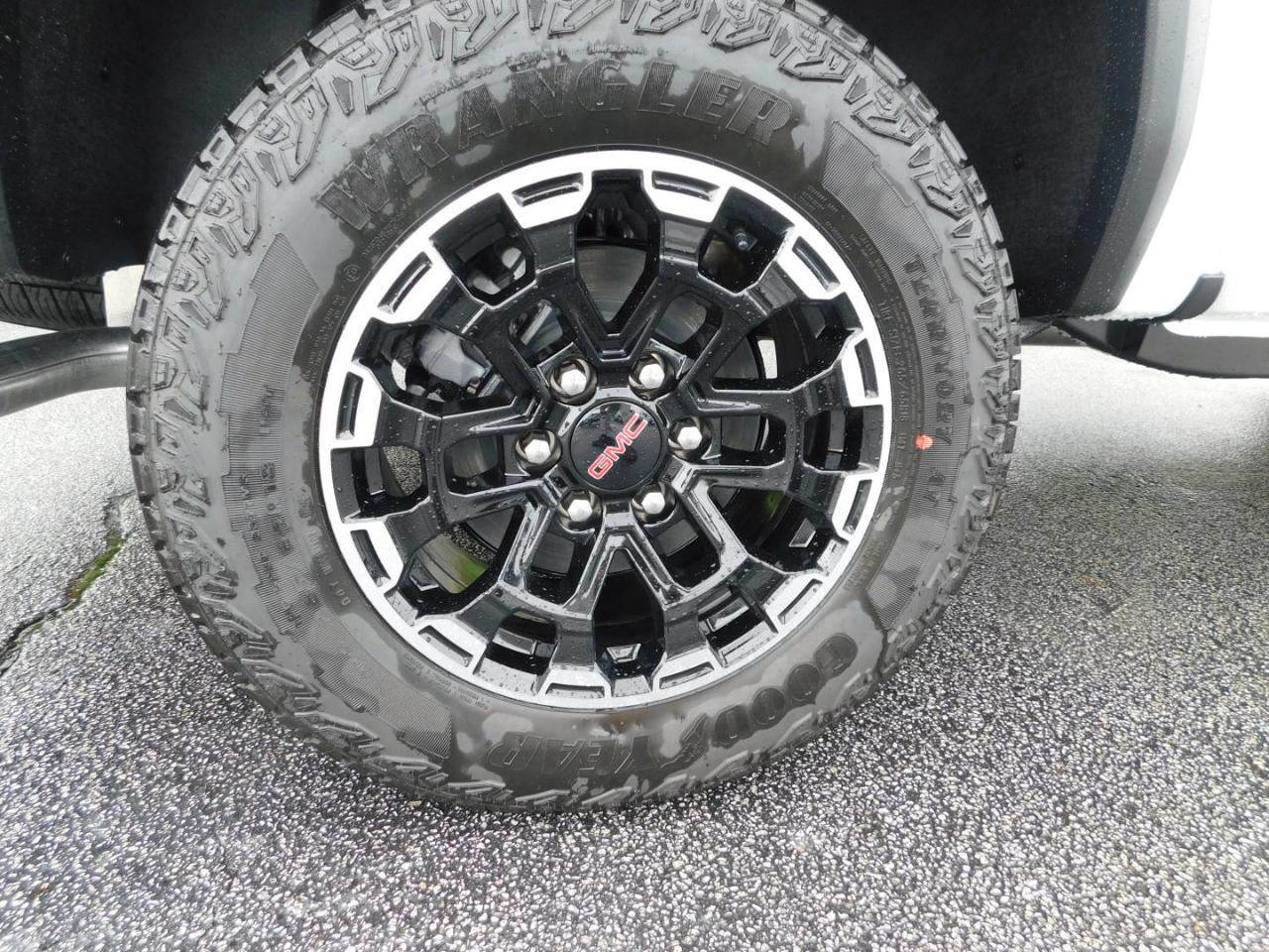 GMC Canyon 4WD Crew Cab AT4 2026