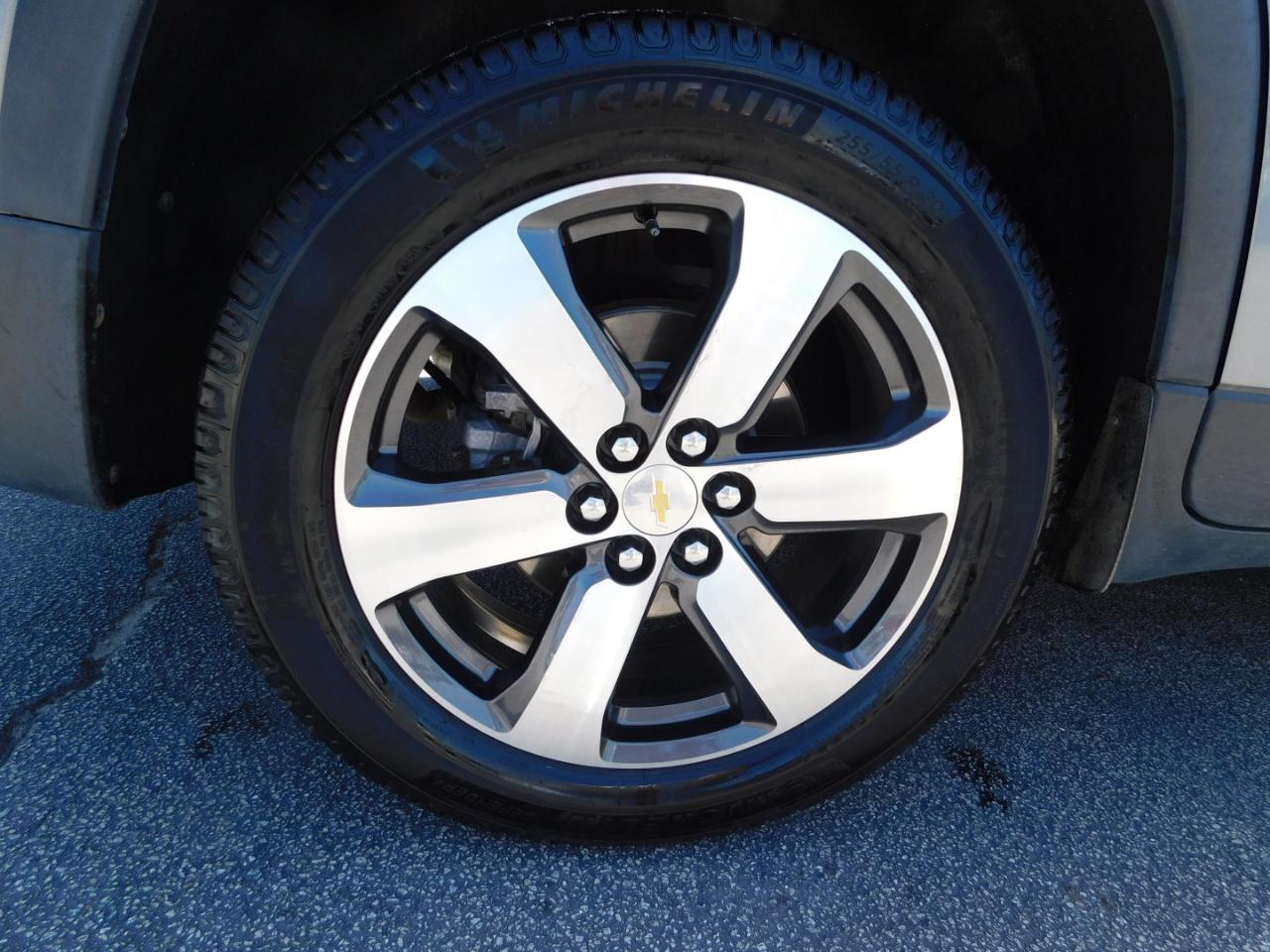 Chevrolet Traverse FWD 4dr LT Leather w/3LT 2019