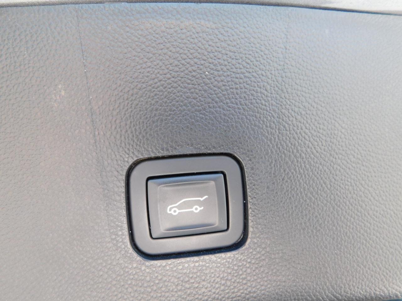 Chevrolet Traverse FWD 4dr LT Leather w/3LT 2019
